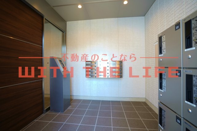 ガナール【キャッシュバック対象】のロビー|ゆとりのあるロビーです