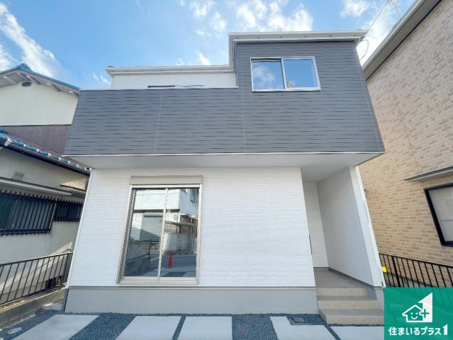 栗東市中沢　第3期　新築一戸建ての外観|安心の10年保証！外観を美しく保ち、雨水で汚れを落とします！気になることがありましたら、お気軽にお問い合わせください！