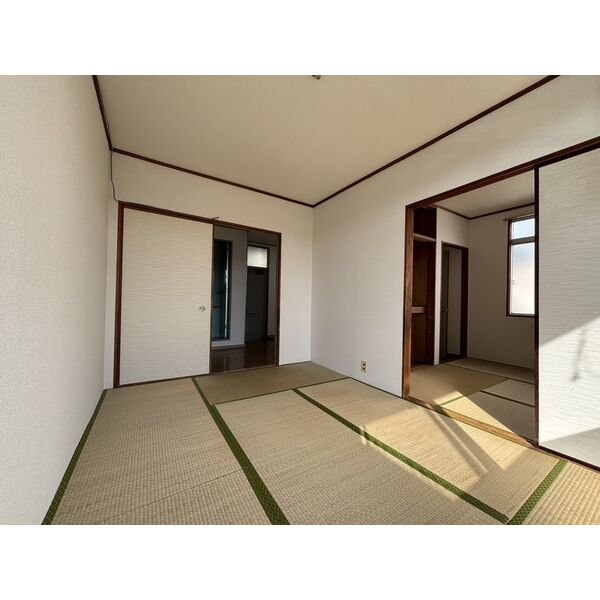 山喜多コーポの和室