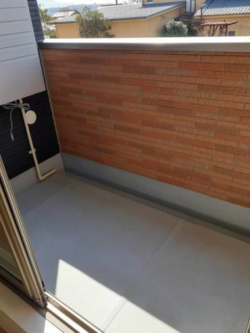 ジューンベリーのバルコニー