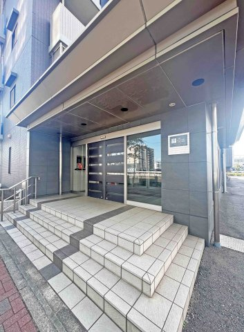 ザ・マリンスクエアのエントランス|建物の内部です