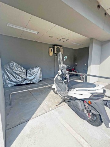 ザ・マリンスクエアのその他共用部分|バイク置き場です