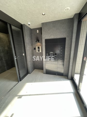 ＆　FUMINOSATOのエントランス