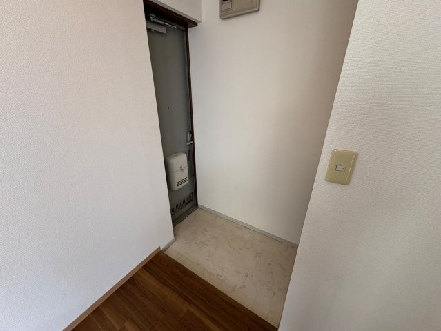 プレフルールの玄関