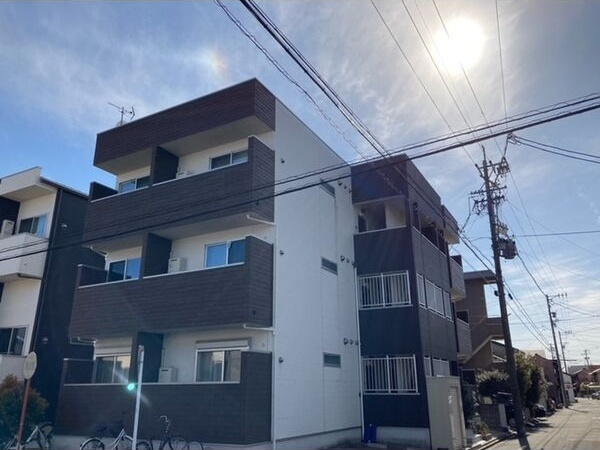 アルバーノ中村vermilionの外観