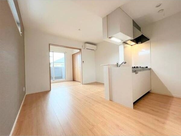 アルバーノ中村vermilionの居間・リビング