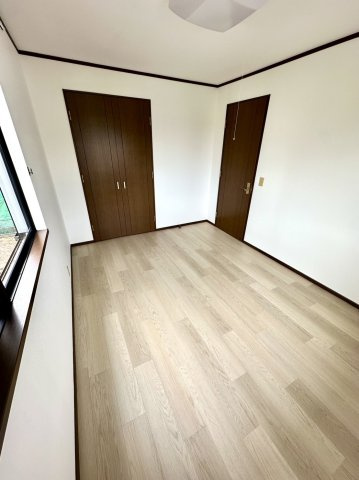 【洋室】 | 前橋市総社町貸家