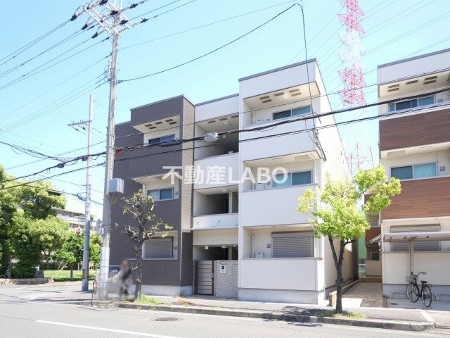 フジパレス長原Ⅱ番館の外観