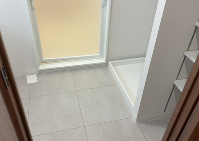 【脱衣所】 | プレヴィオ橋本 | 洗面脱衣所は「体を綺麗に整える場所」という目的と役割を持っています。そして便利で使い勝手のいい「体を綺麗に整える場所」にするためには、配置や動線、照明や収納計画をしっかりと検討しておく必要があります。