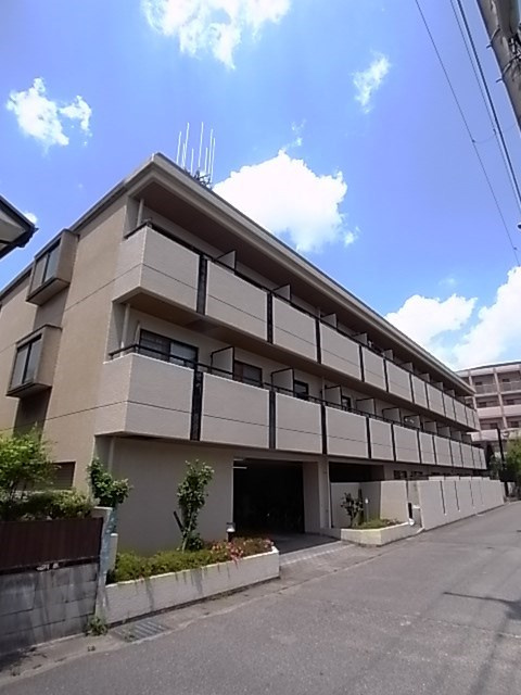 ドムール若山の外観