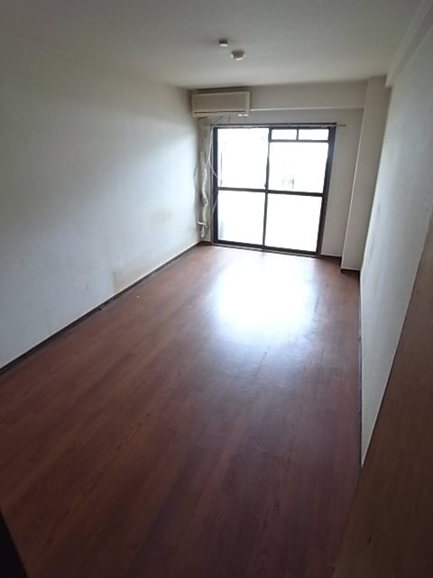 ドムール若山の居間・リビング