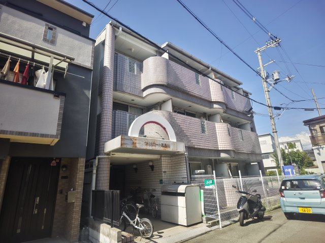 クリオコート寝屋川の外観|おしゃれな外観です