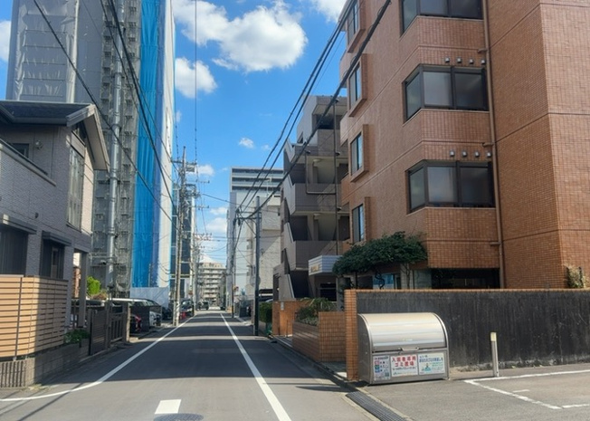 【外観】 | ダイアパレス相模原Ⅱ | 隣家の土地はどうなっているのか、生活利便施設が近くにあるのか、学校まで近いかなど、お客様のライフスタイルにあわせたイメージが重要です。また、近くにあると困る施設が近くにないかも確認するといいでしょう。