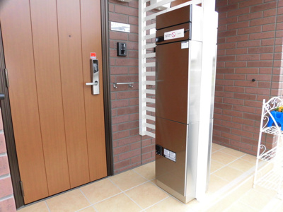 【玄関】 | ディアコートやまが | 落ち着いた玄関です