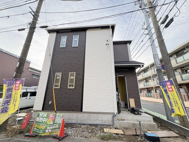 三郷市鷹野4丁目　新築戸建　全2棟　B号棟の外観|現地の写真になります。