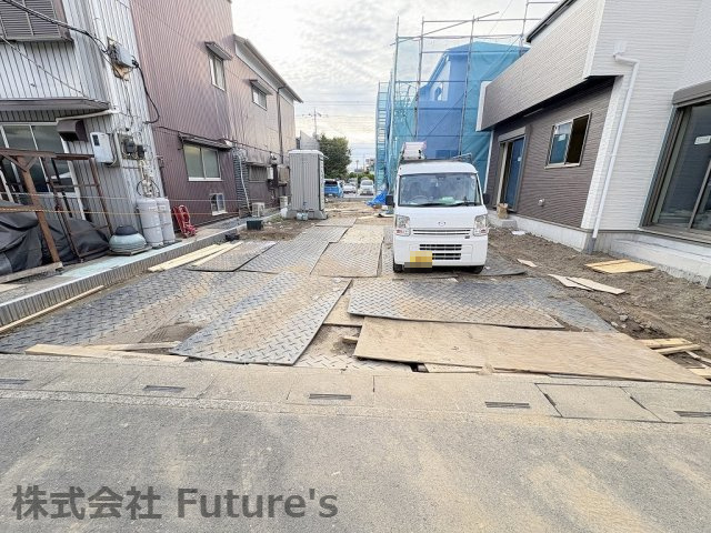 三郷市鷹野4丁目　新築戸建　全2棟　B号棟の駐車場|カースペース並列2台可能