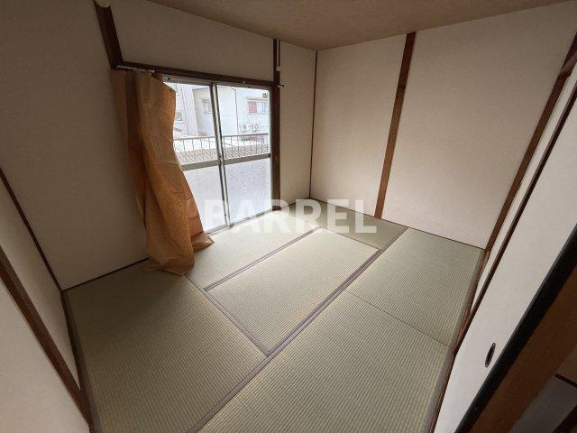 大黒町１丁目貸家の居間・リビング