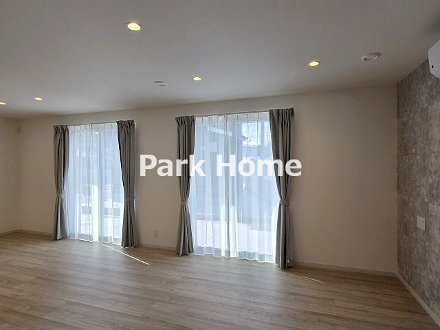 高知市福井町 -B号地- 新築戸建ての居間・リビング|１F:22LDK