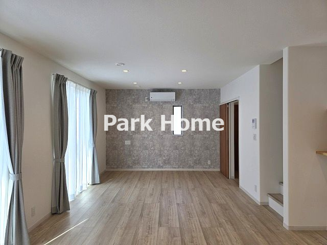 高知市福井町 -B号地- 新築戸建ての居間・リビング|１F:22LDK