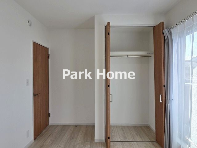 高知市福井町 -B号地- 新築戸建ての収納|２F:5.2洋室クローゼット