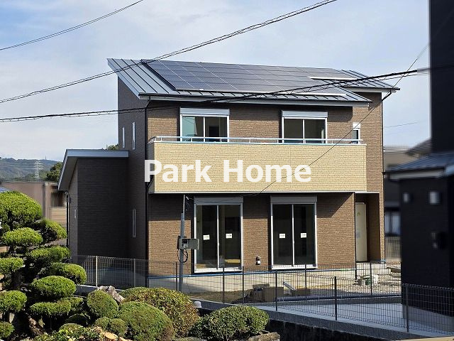 高知市福井町 -B号地- 新築戸建ての外観|B号地　2025.10月：建築中