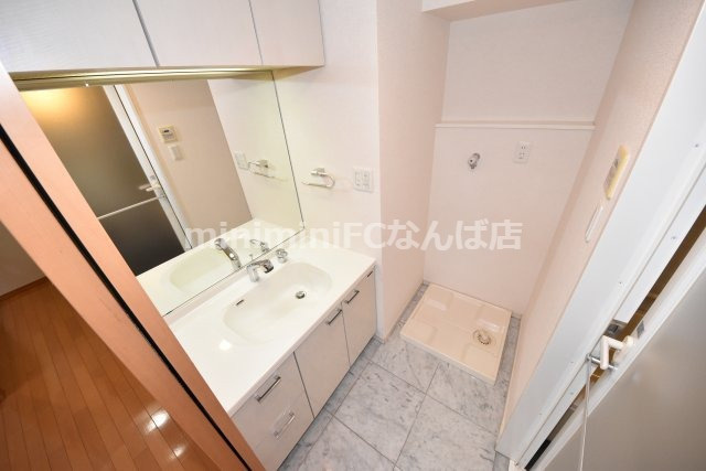 リーガル四ツ橋筋の洗面所