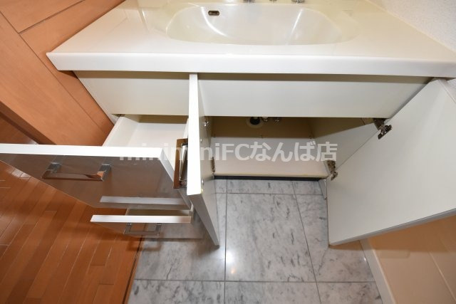 リーガル四ツ橋筋