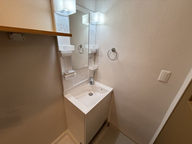 コーポ津雲台の独立洗面台