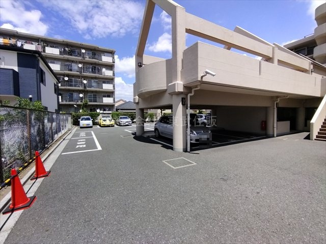 【駐車場】の画像