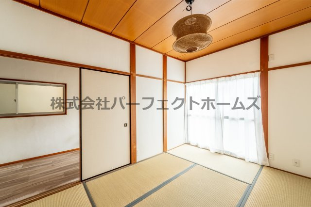 八幡市橋本糸ヶ上戸建　賃貸の和室|落ち着いた雰囲気の和室付きです