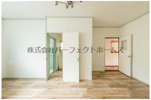 八幡市橋本糸ヶ上戸建　賃貸の居間・リビング|ゆったりとした居間です