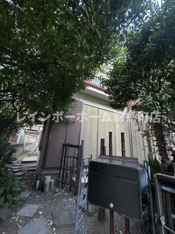 市川新田五丁目の庭