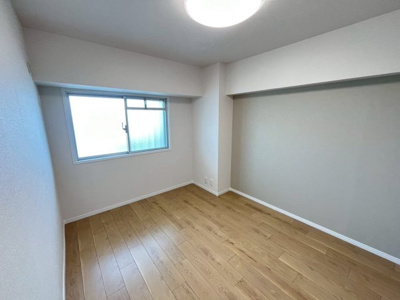 【洋室】 | ステーションプラザ泉ヶ丘