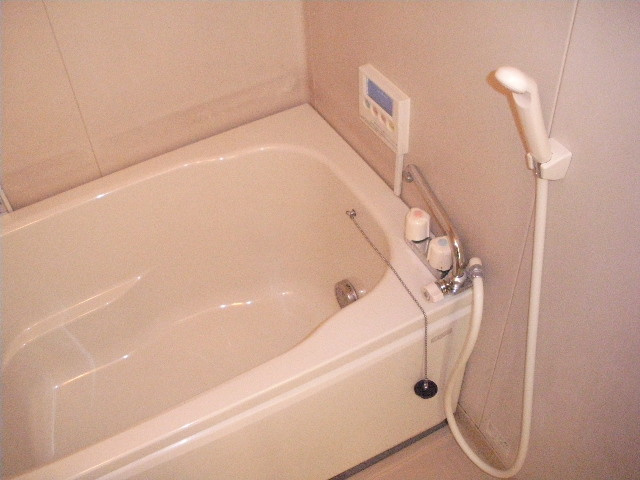 ファミール仁川Ⅰの浴室