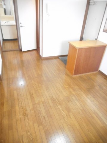 ミクターハイツの洋室