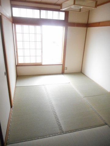 ミクターハイツの和室