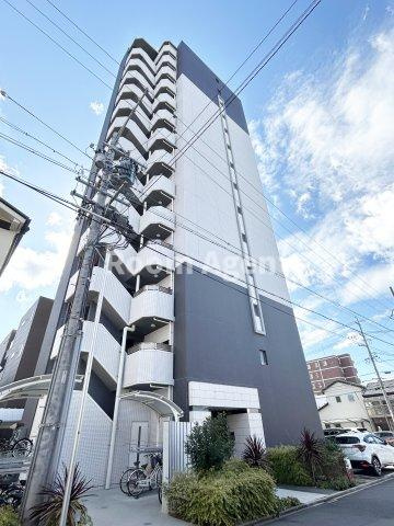 グランパークタワーの外観