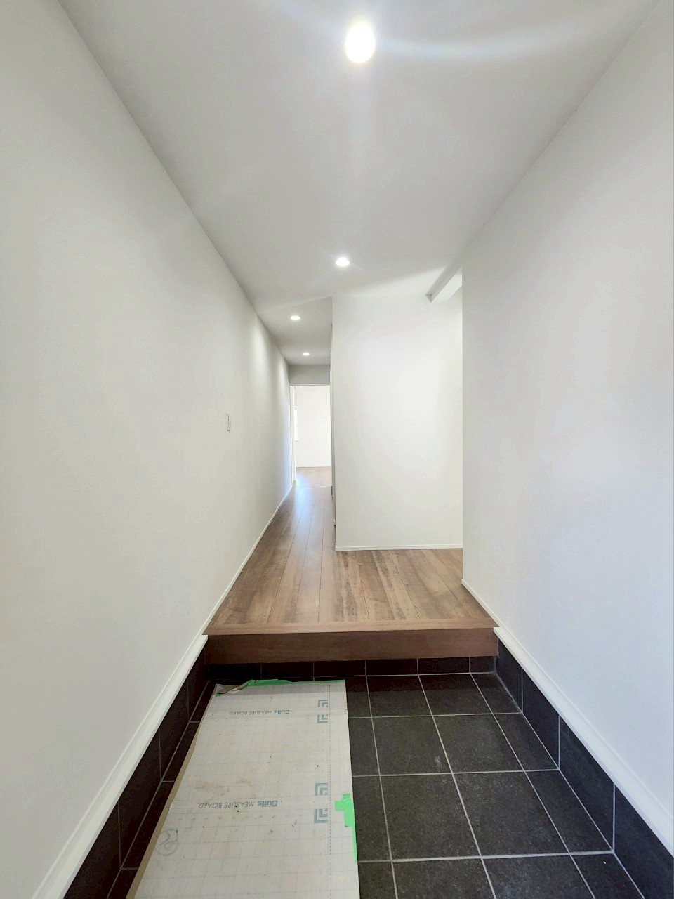 RESET HOUSE－リセットハウス－小倉南区葛原本町3丁目の玄関|まるで新築のように生まれ変わった玄関♪
【小倉南区・リノベーション中古戸建】