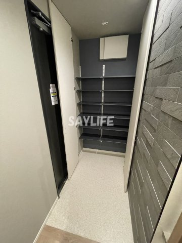 ＆　FUMINOSATOの玄関