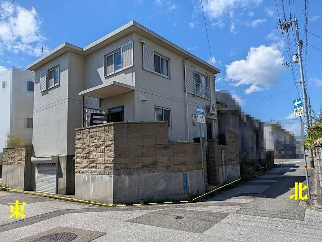 高知市愛宕3丁目　中古戸建ての前面道路含む現地写真