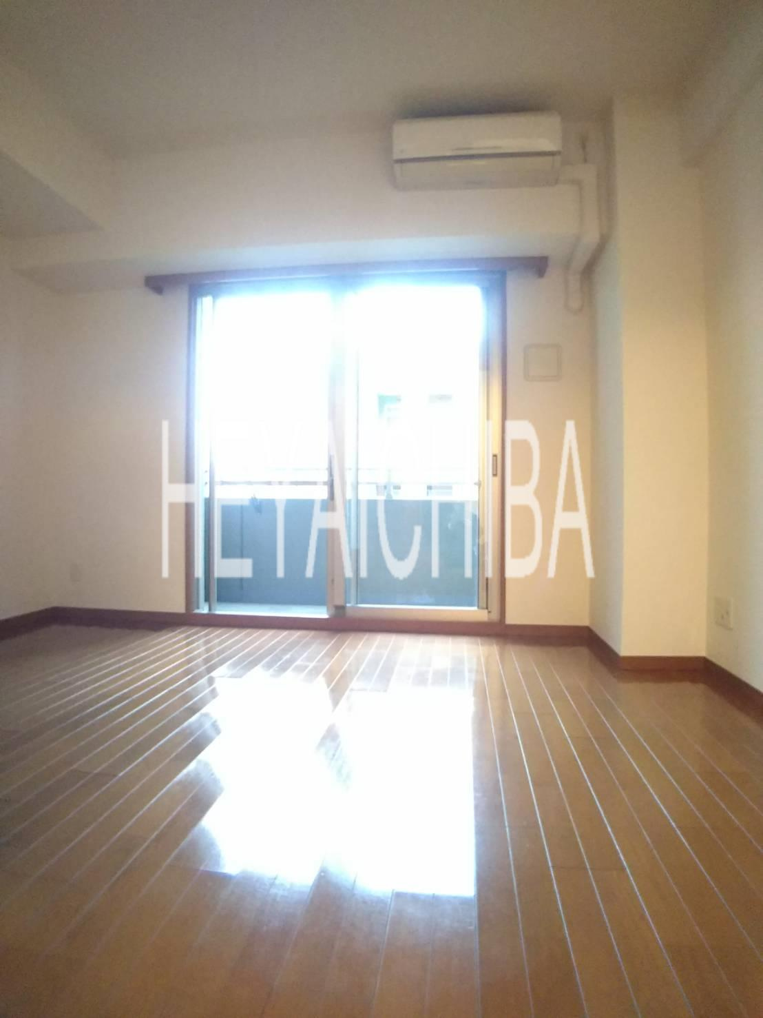 アベニュー白河の居間・リビング