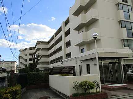 古江西町パークマンションの外観