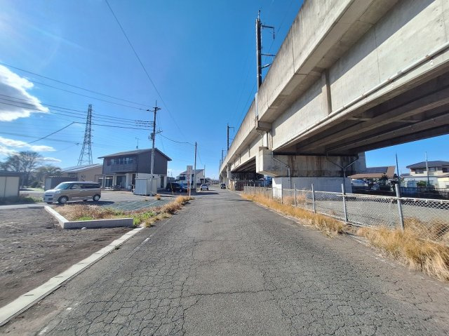 高崎市下佐野町売土地 区画①の前面道路含む現地写真|北東道路