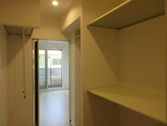 ポミエ川崎の内装