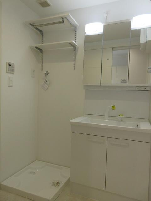 ポミエ川崎の洗面所