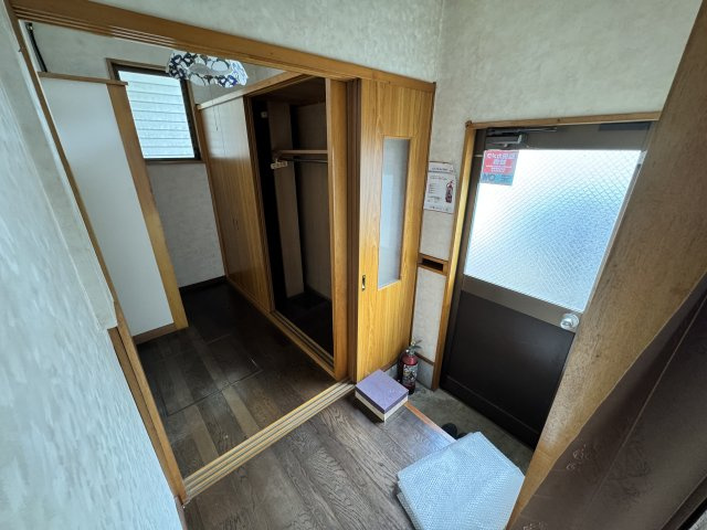 ロコハウスC棟の玄関|勝手口