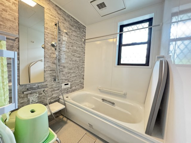 ロコハウスC棟の浴室