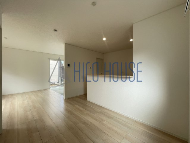 クレイドルガーデン川越市かし野台第2 2号棟の居間・リビング