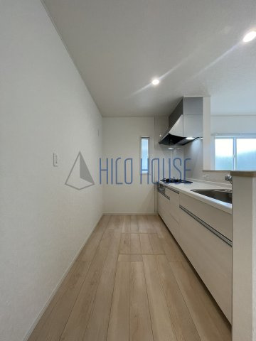 クレイドルガーデン川越市かし野台第2 2号棟のキッチン