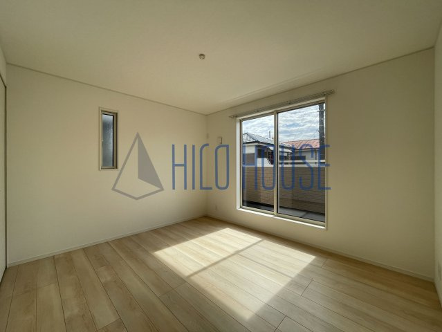 クレイドルガーデン川越市かし野台第2 2号棟の寝室